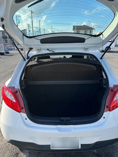 車のパーツ mazda demio