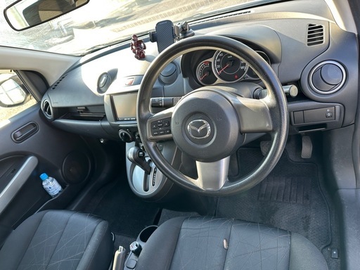 車のパーツ mazda demio