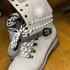 新品未使用 - レディースミドル丈ブーツの画像