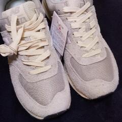 ニューバランススニーカー未使用品