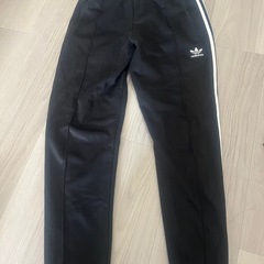 限定価格 一度のみ使用　アディダス トラックパンツ adidas...