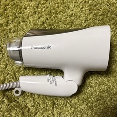 パナソニックヘアドライヤー EH-NE4J