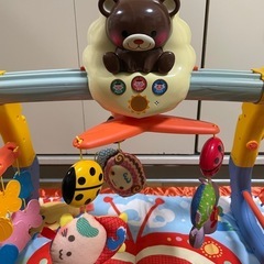 【お取引中】電動ベビージム（スライドします）の画像