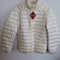 タグ付き新品アウター　150cm　ジャンパー
