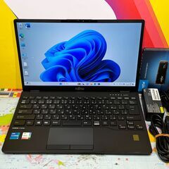 M42　富士通 極美品 U9311/F タッチパネル LTE P3 Plus 500GB　軽量　大容量　高性能