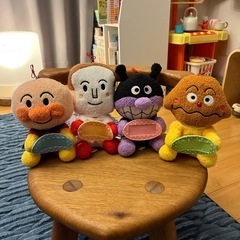 アンパンマン　ぬいぐるみ