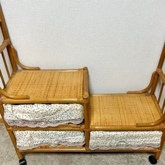 ラタン ハンガーラック 引出し　収納　籐家具　キャスター付の画像