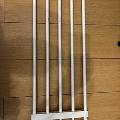 突っ張り棒差し上げます。