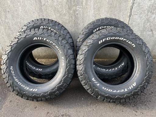 BFGoodrich  All-Terrain T/A 　265/70r17 - 製造:2016.49週