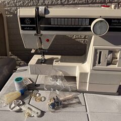 家庭用ロックミシン