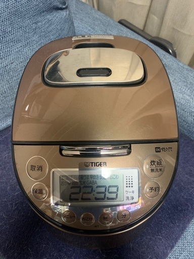 ☆お話し中☆ 21年製タイガーIH炊飯ジャー\n