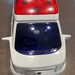 プラレールと飛行機と救急車とパトカーの画像