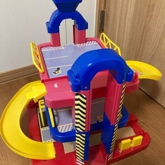 トイザらス ブルーインパーキングタワー（使用感あり）
