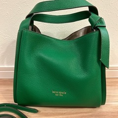 kate spade グリーン レザーショルダーバッグの画像