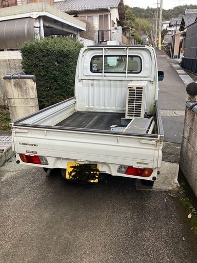 契約中　
車検7年6月　ミツビシ軽トラック