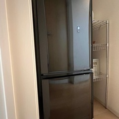 冷蔵庫 MITSUBISHI 2020年製146L  黒 ブラック 三菱 右開きの画像