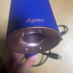 新品　Dysonドライヤーhd08の画像