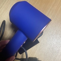 新品　Dysonドライヤーhd08の画像