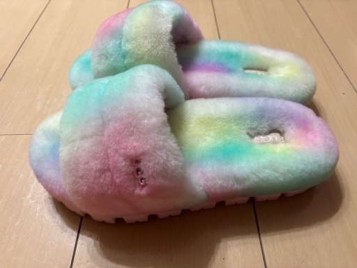 ② UGG スリッパ シューズ