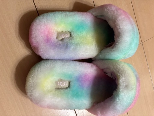 ② UGG スリッパ シューズ