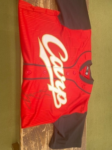 新井貴浩限定サイン入りユニフォーム