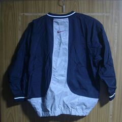 ⑩ ナイキ ウインドブレイカー風シャツ キッズMサイズの画像