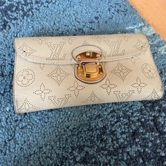 質屋鑑定済　ルイヴィトンのオシャレな長財布