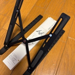 パソコンスタンド