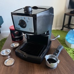 デロンギコーヒーメーカーの画像