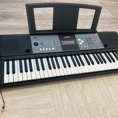 キーボード　YAMAHA　PSR-E233
