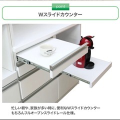 食器棚の画像