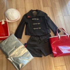 【取引中】アゼリーグループ　キッズビレッジ制服他