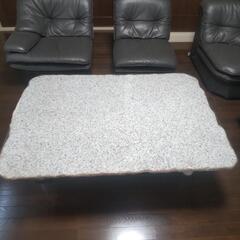 「引き取り限定」レザーソファ４人用 御影石テーブル付きの画像