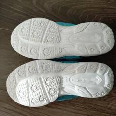 キッズ用スニーカーの画像