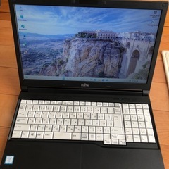 富士通ノートパソコン　Windows11 Ｃｏｒｅ　ｉ5 ＳＳＤ...