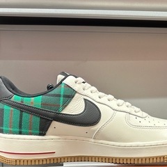 NiKe AIR FOCE 1 【サイズ26.5センチ】
の画像