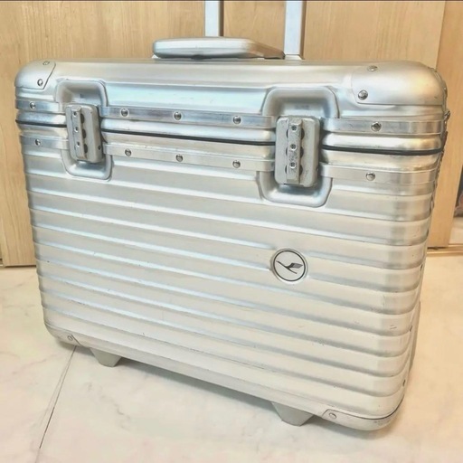 リモワ パイロット　ルフトハンザ　2輪　パイロットケース　27L rimowa RIMOWA PILOT TOPAS トロリー