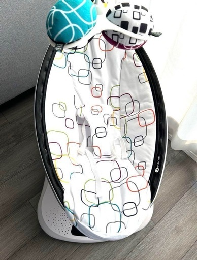 電動バウンサー　4moms mamaroo 4.0