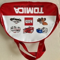 トミカ　バッグ