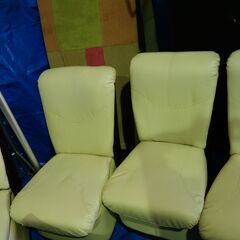 2　4脚 ダイニングチェア　キャスター付き　4客　高級家具　天然木の画像