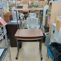 パソコンデスク☆木調☆高さ調整可、キズ少ない【浜村鹿野温泉ICから3分 買取本舗 宮本リサイクル 営業時間9～19時 定休日水曜のみ←連絡できませんm(_ _)m】の画像