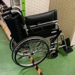 0104-050 車椅子　ひじ掛け部分故障あり
