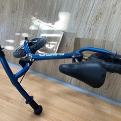 ストライダー　AVIGO トイザらス　幼児用の画像