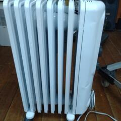 デロンギ オイルヒーター RHJ35M0812-DGの画像