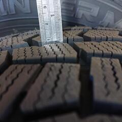 ９分山以上★１８５／６０R１５★スタッドレス★ダンロップ ウィンターマックス０２★１６０系ｶﾛｰﾗ ﾌｨｰﾙﾀﾞｰで１シーズン使用の画像