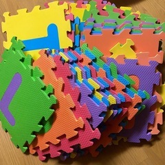 子供用品　プレイマット　ABC