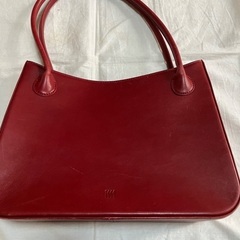 赤バッグ　お譲りいたします
