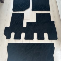 タントカスタム　フロアマットセット
