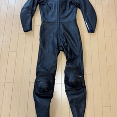 バイク　レザー　ツナギ　つなぎ　セットアップ