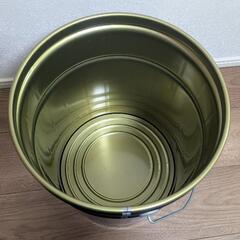 ヤマハペール缶椅子クッション付きの画像